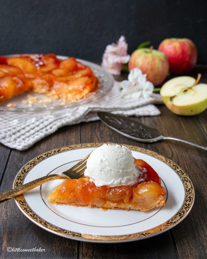 apple-tarte-tatin-3 Tarte Tatin Recipe – The French Upside-Down Apple Tart
